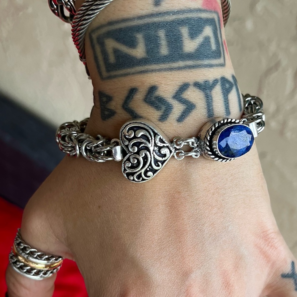 stainless steel maille link bracelet with blue sapphire gem & heart charm clasp - Picture 8 of 12
